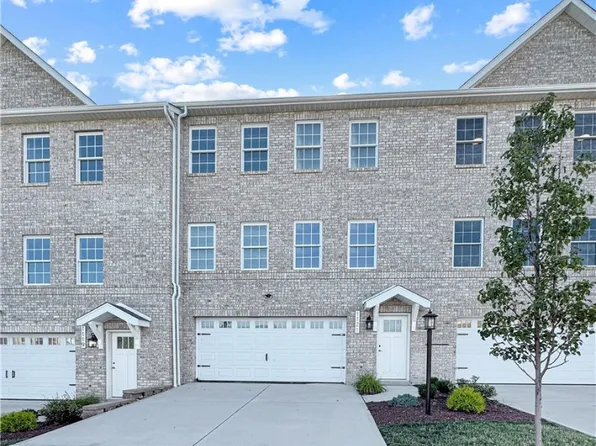 1121 Bayberry Dr, Canonsburg, PA 15317