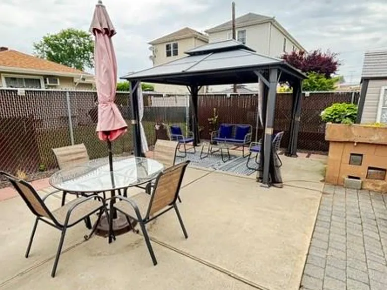 760 Hamilton St #1 — Photo 13