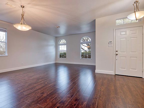 4th image of 3416 Paradise Valley Dr