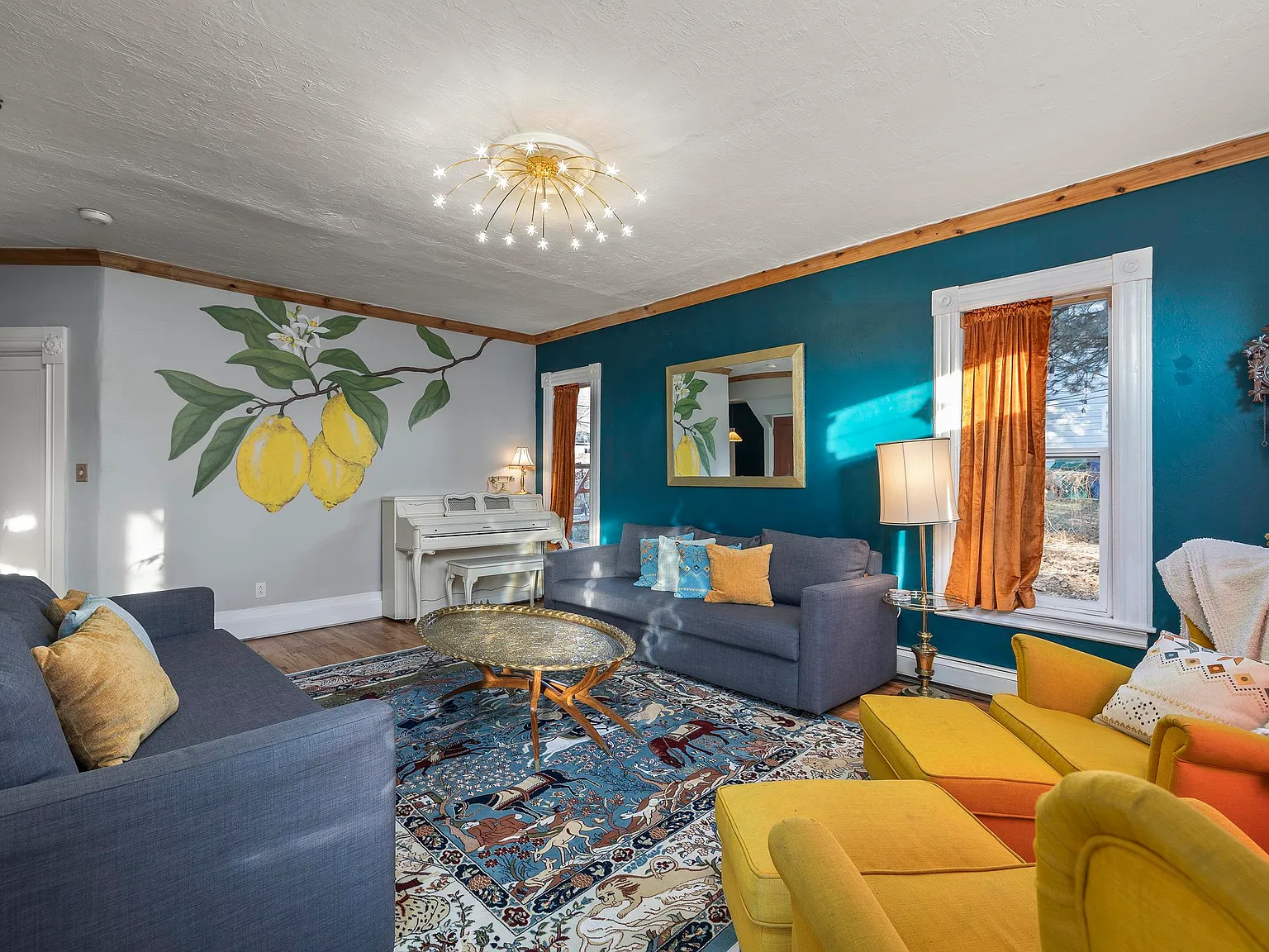 Fully Furnished Home, Incredible View with Hot tub, near 25th street — Photo 2