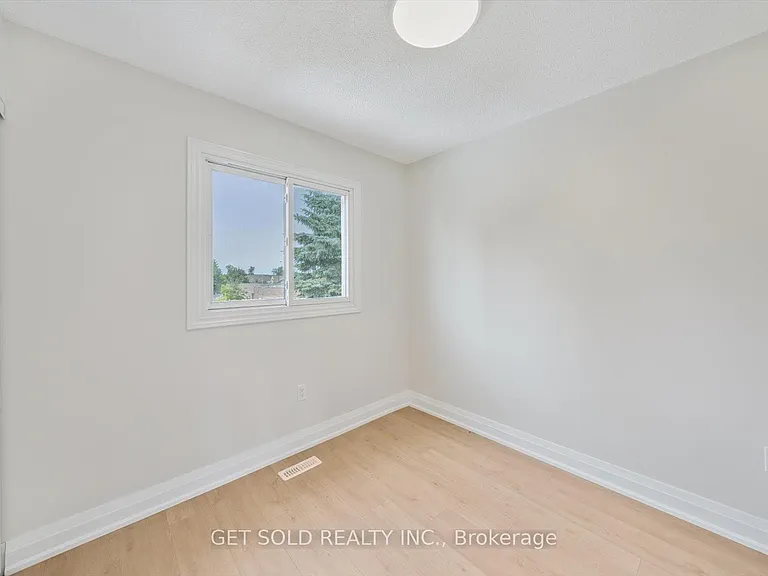 232 Kozlov St — Photo 26