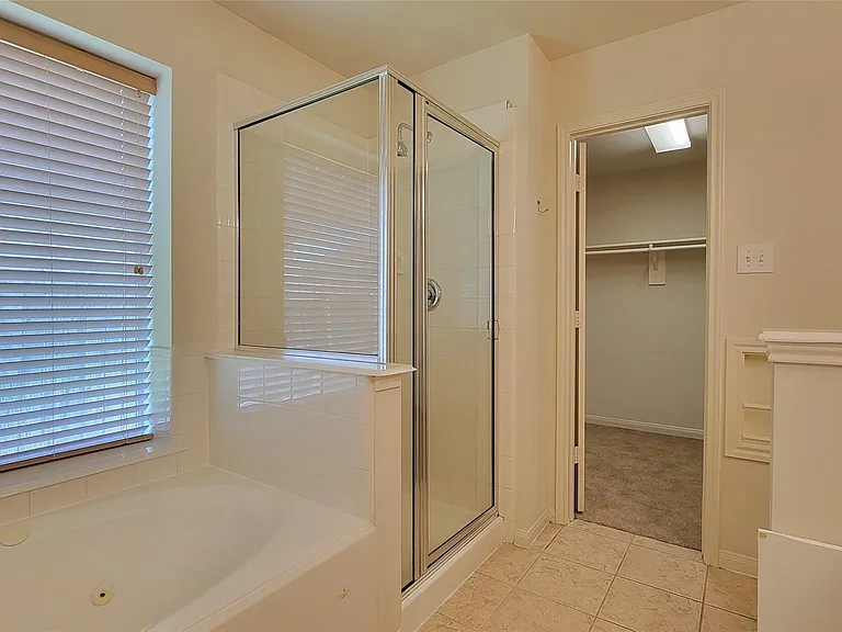 4822 Bonny Loch Ln — Photo 21