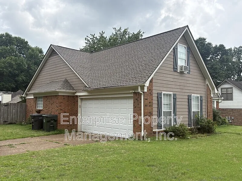 3 bed, 2.0 bath, 1732 sqft, $1,895 — Photo 2