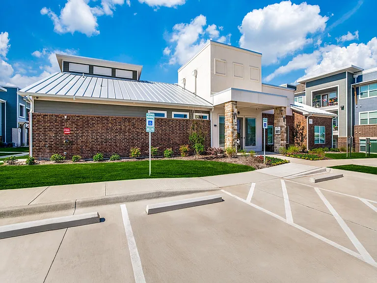 Palladium Farmersville — Photo 11