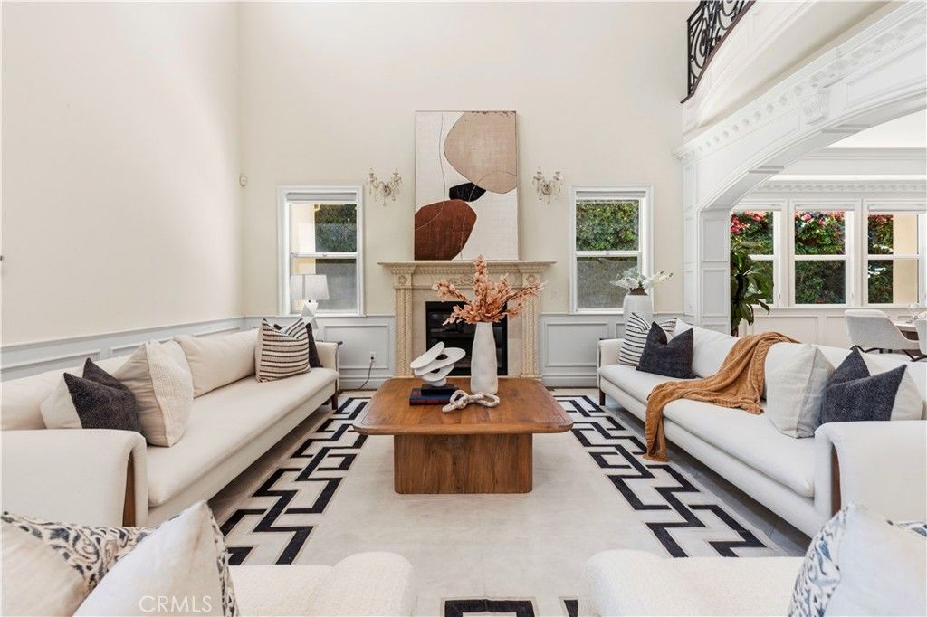 553 Woodward Blvd, Pasadena, CA - View 4