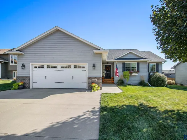 3900 S Outfield Ave, Sioux Falls, SD 57110