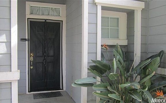 3rd image of 5204 Gatwick Ct