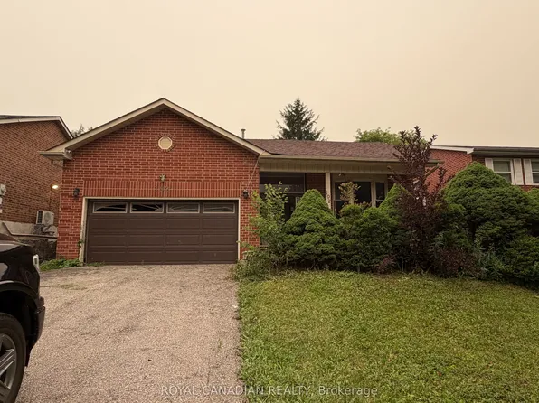 192 Harrison Dr, Newmarket, ON L3Y 6B9