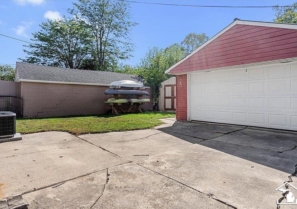 13637 Wright St, photo 18