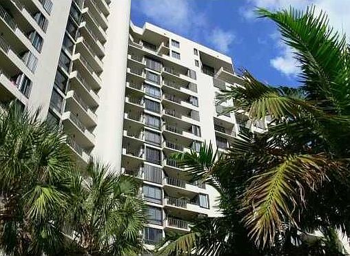 2nd image of 520 Brickell Key Dr APT A1510