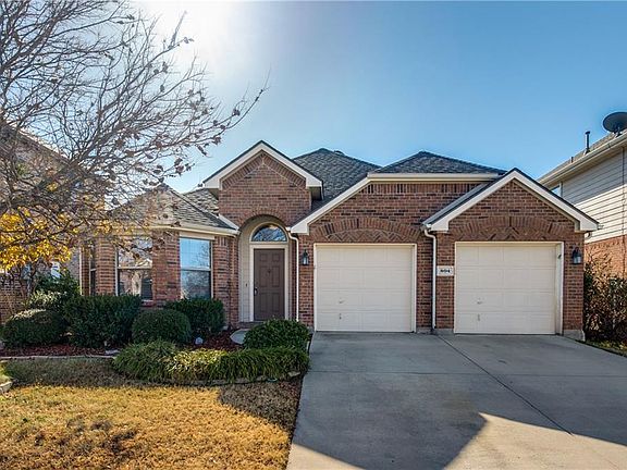 2nd image of 804 Lake Meadow Ln
