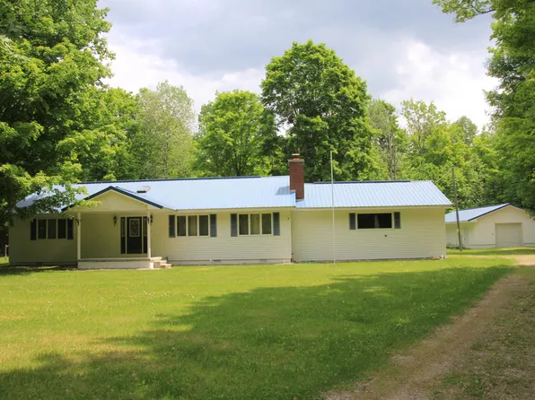 19719 N Allis Hwy, Onaway, MI 49765