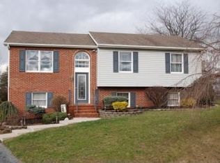 1251 Waterman Dr, Harrisonburg, VA 22802