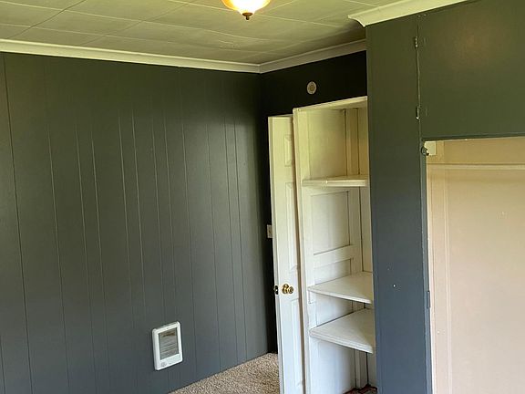 4th image of 220 Maple St Unit 1