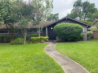 9614 Greenwillow St, Houston, TX 77096