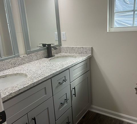3rd image of 2903 Botany Dr