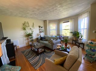 16 Davis Ave APT 8, Brookline, MA 02445