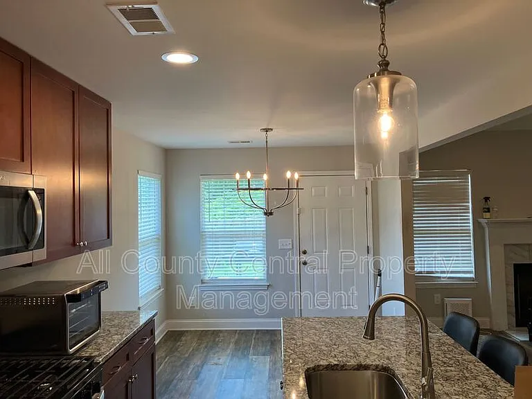 3870 Barton Ln — Photo 13