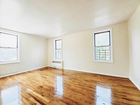 2nd image of 6255 Broadway APT 5G