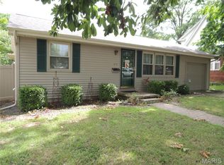 414 E Oak St, Greenville, IL