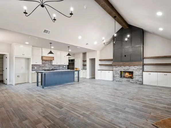 516 Avenue V, Shallowater, TX 79363