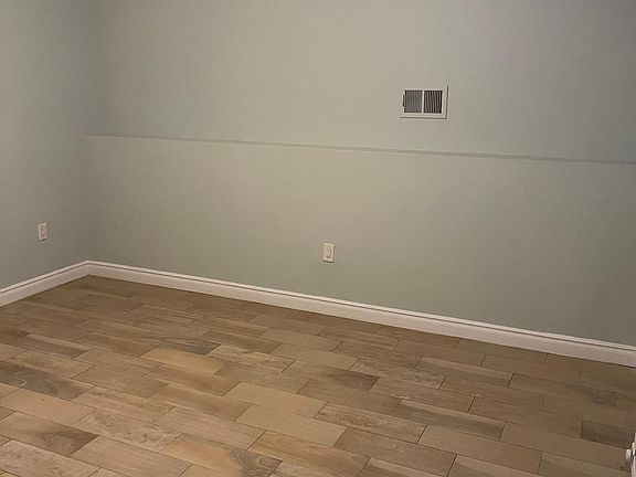 3rd image of 143 Elson St Unit 2