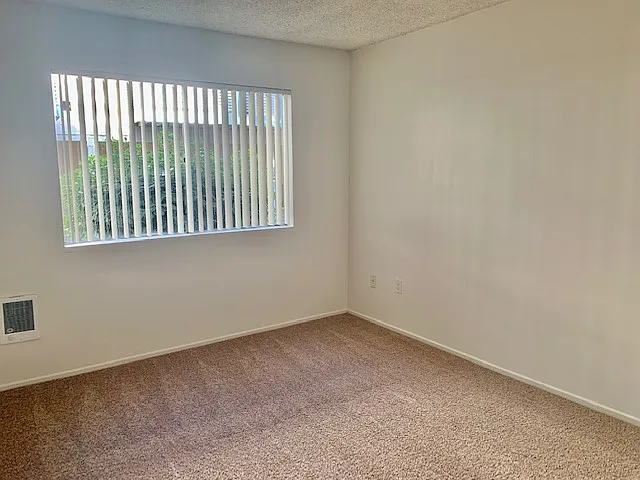 6768 Los Verdes Dr #1 — Photo 2
