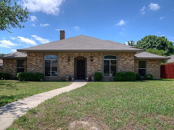 10226 Chimney Hill