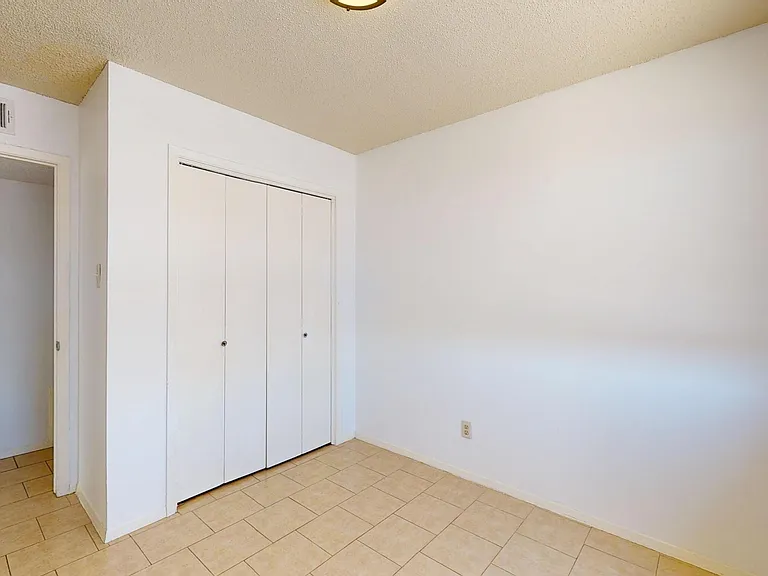 6925 Escondido Dr #B — Photo 26