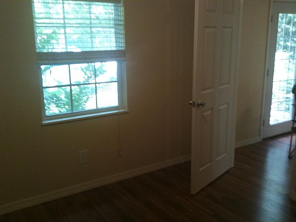 3rd image of 1473 Los Robles Ave