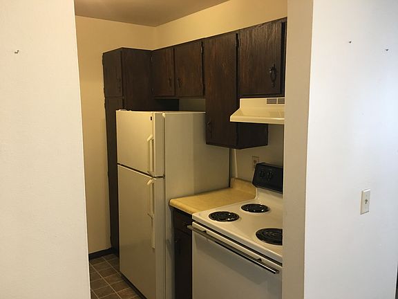 2nd image of 841-843 Eastern Ave #5