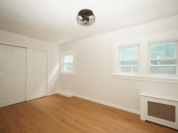 118 Winham Avenue image 11 of 13