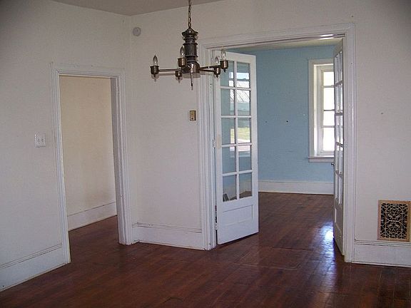 2nd image of 333 Washington St