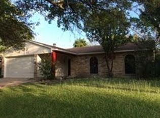 209 Long Canyon Dr, Mesquite, TX 75150