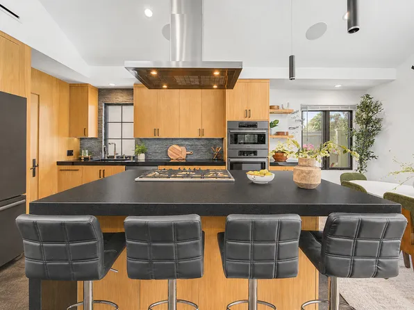 5877 Cape Horn Dr, Agoura Hills, CA 91301