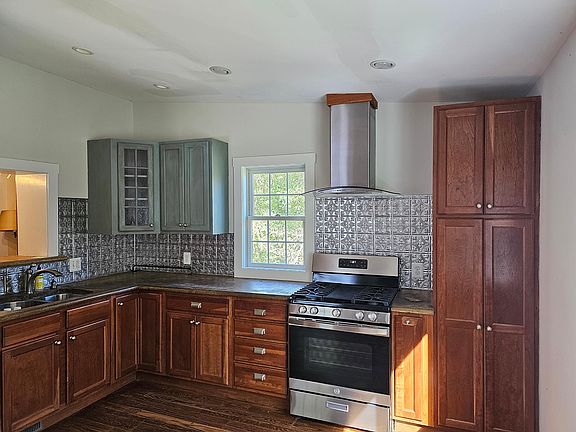 5th image of 35771 Hayman Ln
