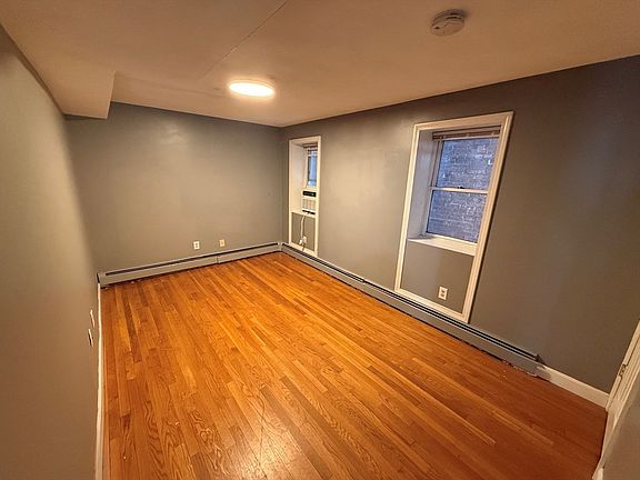 5th image of 81 Cabot St APT 1M