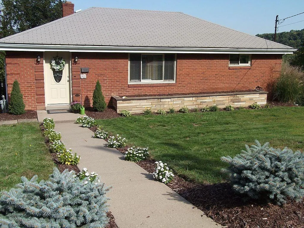 1411 Pesavento Dr photo 1