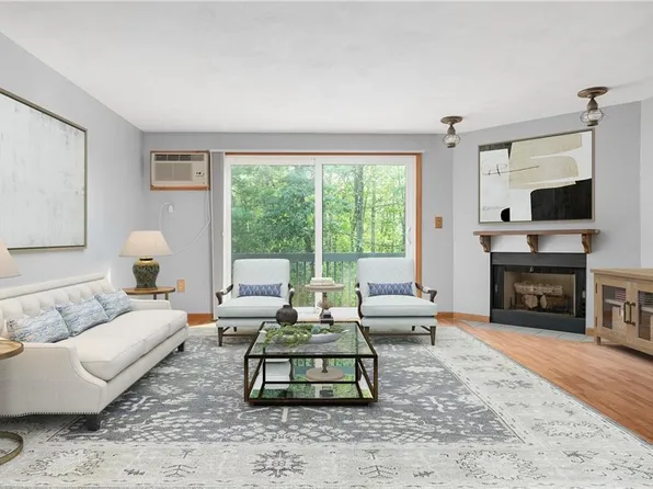 7 Wake Robin Rd Unit 1104, Lincoln, RI 02865