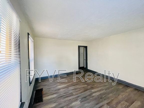 5th image of 2500 Azelda St