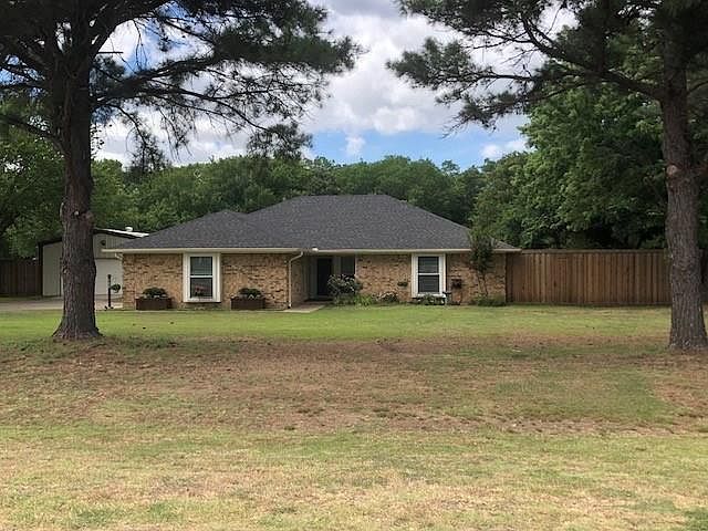 1st image of 153 Chaparral Dr
