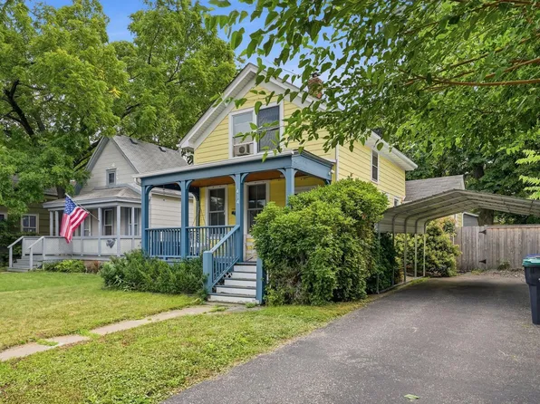 414 Banfil St, Saint Paul, MN 55102