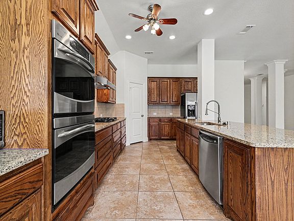 5th image of 9546 Lance Dr
