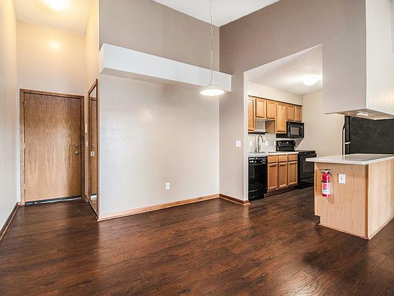 5th image of 2536 Eagles Cir Unit 6