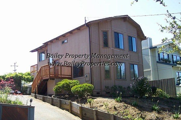 1st image of 3326 Fairway Dr