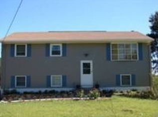 209 Magnolia Rd, Pemberton, NJ 08068