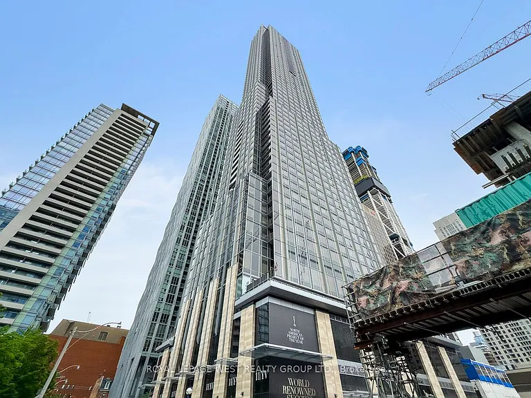 11 Yorkville Ave #1310 — Photo 2
