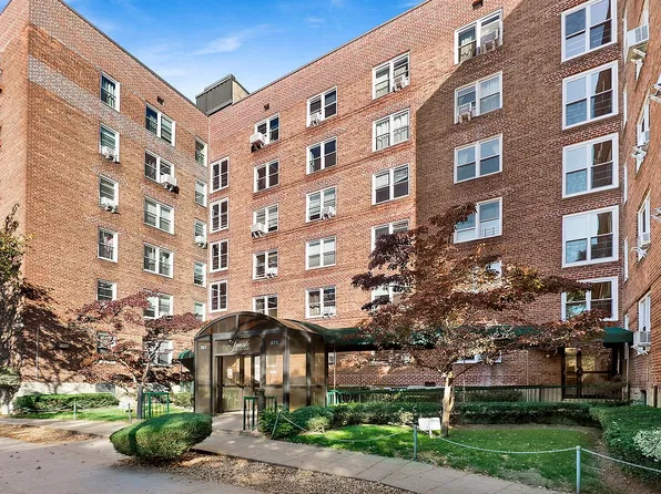 367 Avenue S #2B, Brooklyn, NY 11223
