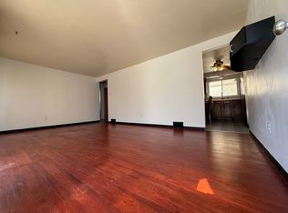 429 Spring Valley Rd, West Mifflin, PA 15122