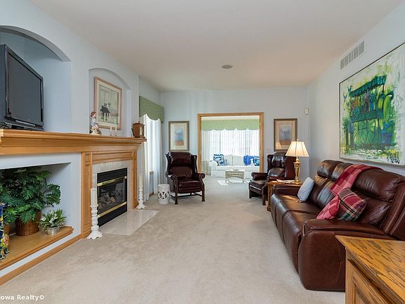 5th image of 3602 NE Cottonwood Ln